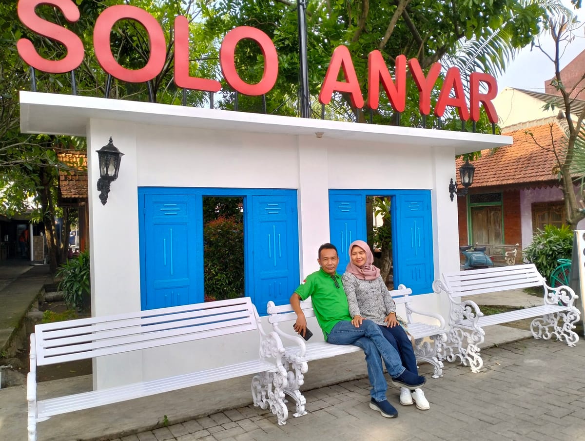 Nongkrong dan Makan Enak di nDalem Kopi Solo Anyar